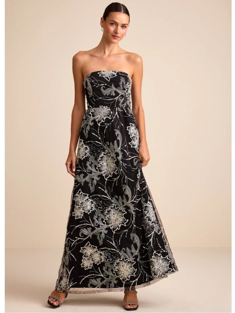 NWT Lulu’s Tisdale Black and Silver Embroidered Strapless Maxi Dress Medium Chic